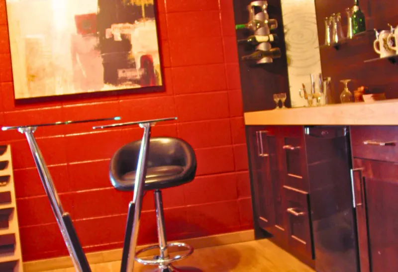 Bar & Wet Bar