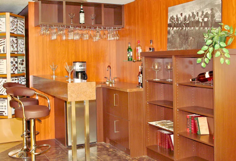 Bar & Wet Bar