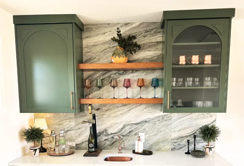 Bar & Wet Bar